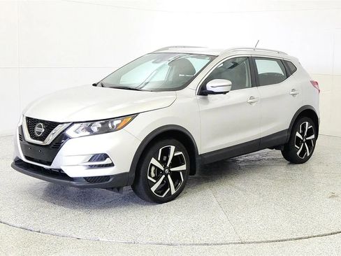 Used 2022 Nissan Rogue Sport SL AWD/4WD image 3