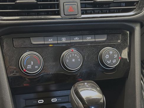 Used 2024 Volkswagen Taos S image 10