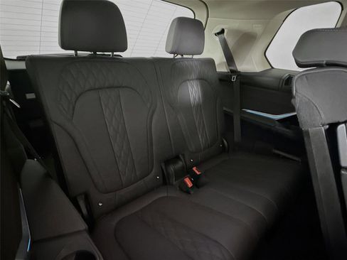 Used 2023 BMW X7 xDrive40i image 47