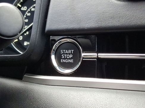 Used 2024 Mitsubishi Outlander ES image 22