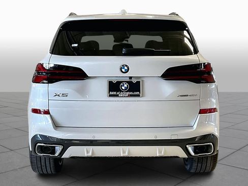New 2026 BMW X5 xDrive40i w/ M Sport Package image 4