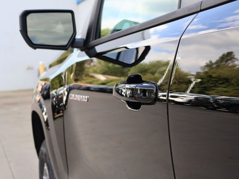 New 2026 Chevrolet Colorado LT w/ LT Convenience Package image 9