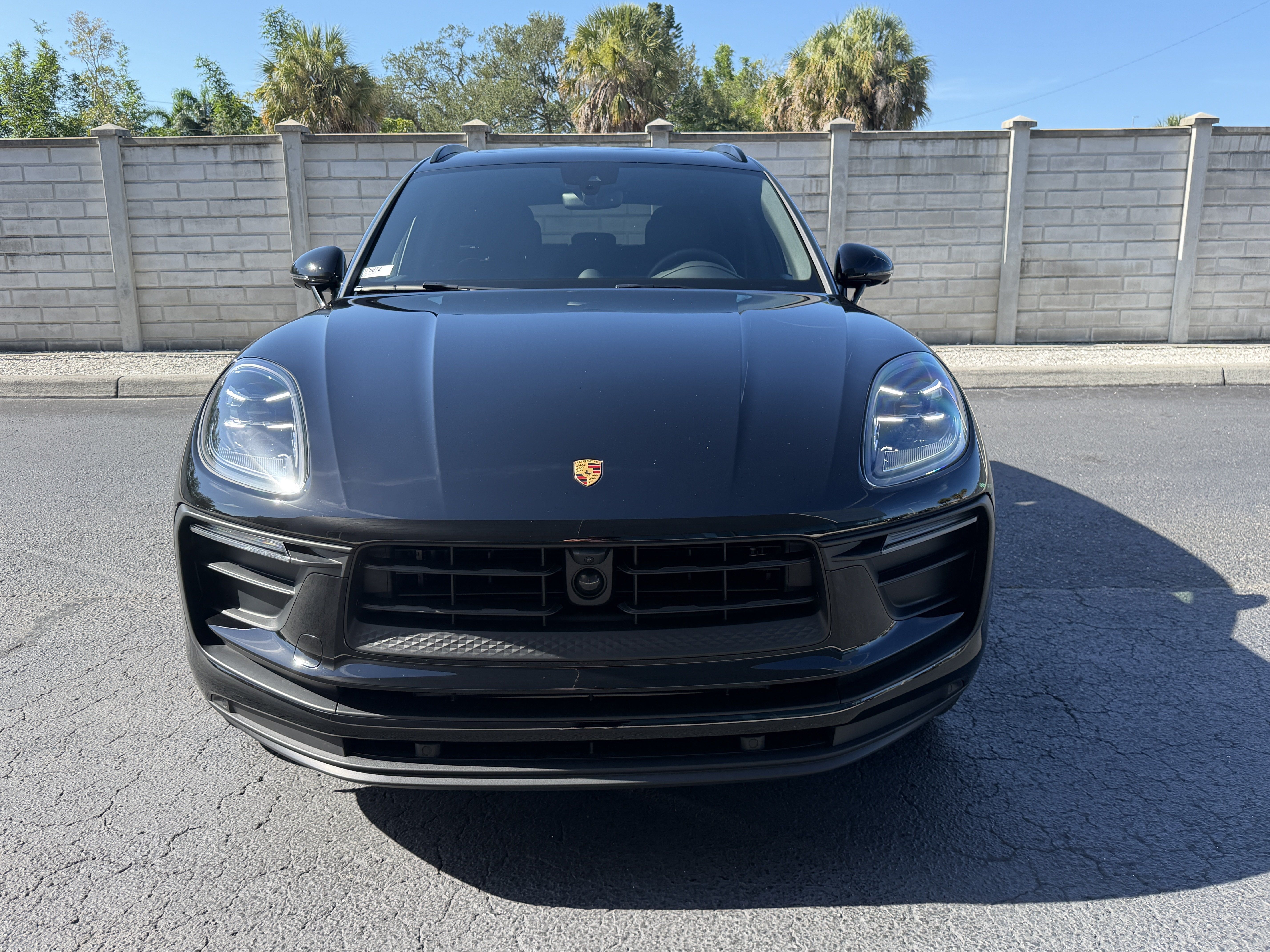 Certified 2026 Porsche Macan AWD/4WD image 9