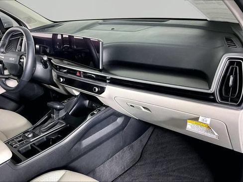 Certified 2026 Kia Sorento S FWD image 25
