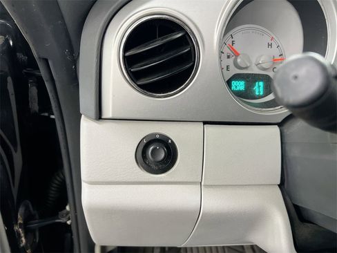 Used 2008 Chrysler PT Cruiser Touring w/ Sound Group II image 16