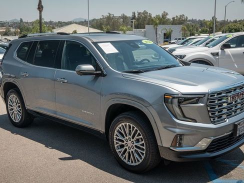 Used 2024 GMC Acadia Denali image 3