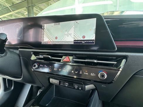Used 2023 Kia Niro Wind FWD image 18