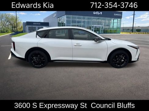 New 2025 Kia K4 GT-Line Turbo FWD image 7