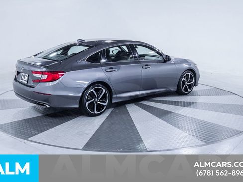 Used 2018 Honda Accord Sport image 10