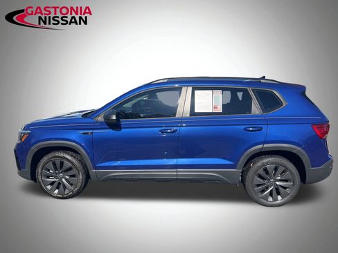 Used 2023 Volkswagen Taos S image 9