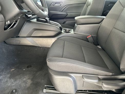 New 2026 GMC Canyon Elevation AWD/4WD image 17
