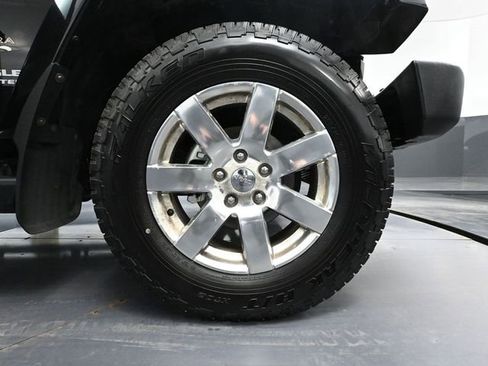 Used 2016 Jeep Wrangler Unlimited Sahara w/ Max Tow Package image 18