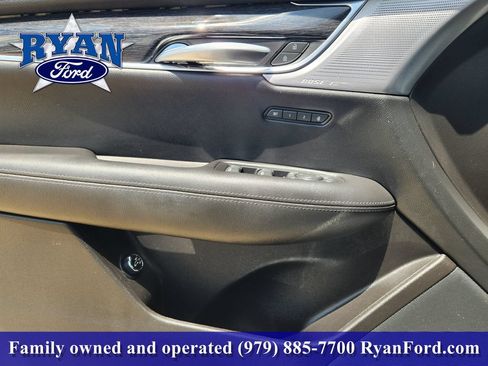Used 2023 Cadillac XT5 Premium Luxury w/ Technology Package FWD image 16