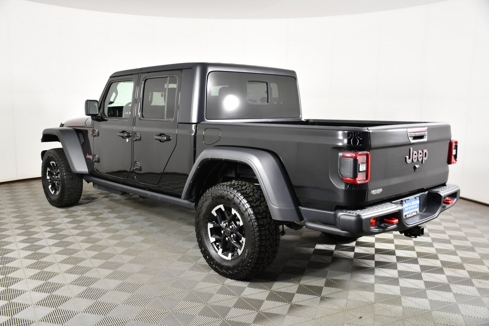 Used 2026 Jeep Gladiator Rubicon AWD/4WD image 8