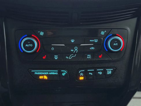 Used 2018 Ford Escape Titanium image 26