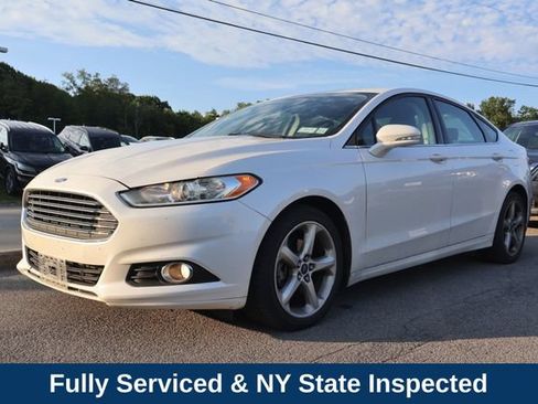 Used 2016 Ford Fusion SE FWD image 2