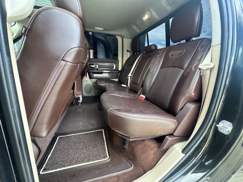 Used 2017 RAM 3500 Laramie Longhorn image 9