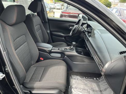 Used 2025 Honda HR-V Sport image 26