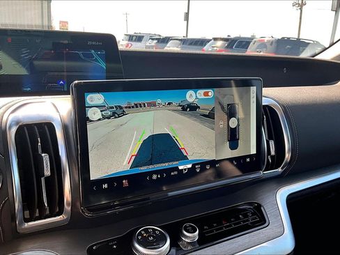 Used 2021 Ford F150 Lariat w/ Equipment Group 502A High image 31