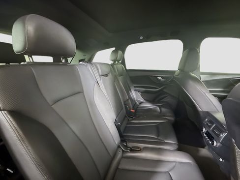 Used 2018 Audi Q7 3.0T Prestige w/ Prestige Package image 27