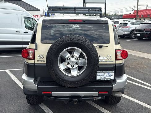 Used 2008 Toyota FJ Cruiser 4WD image 4