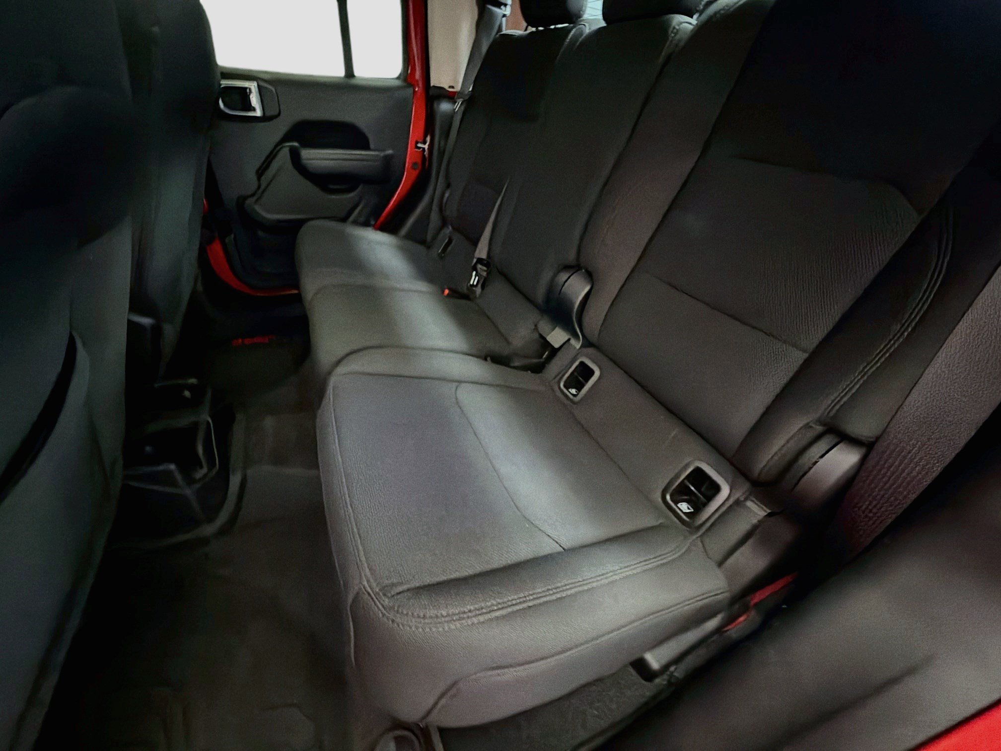 Used 2022 Jeep Gladiator Sport AWD/4WD image 13
