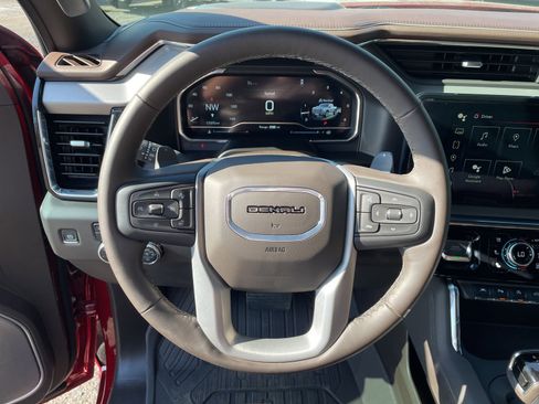 Used 2024 GMC Sierra 1500 Denali w/ Technology Package image 15