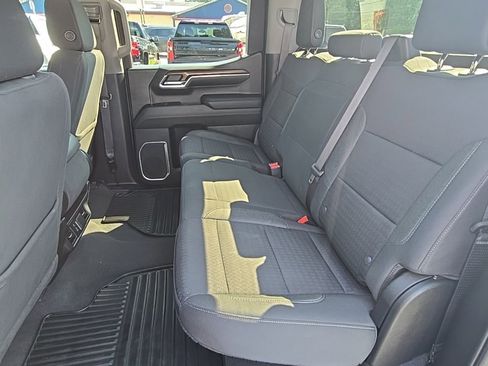 Used 2023 Chevrolet Silverado 1500 LT image 25