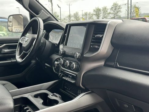Used 2019 RAM 1500 Big Horn AWD/4WD image 8
