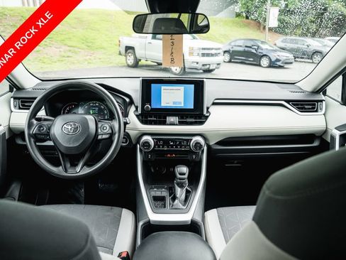 Certified 2023 Toyota RAV4 XLE w/ Convenience Package FWD image 12