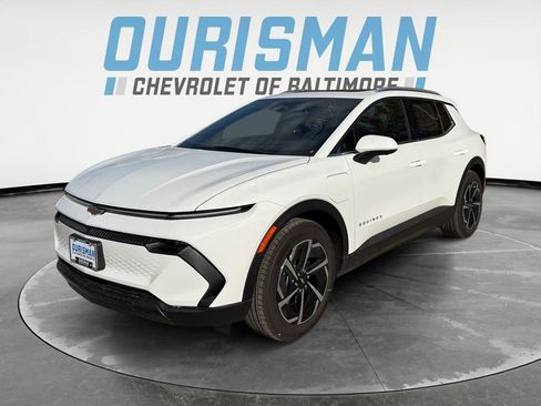 New 2026 Chevrolet Equinox EV LT image 2