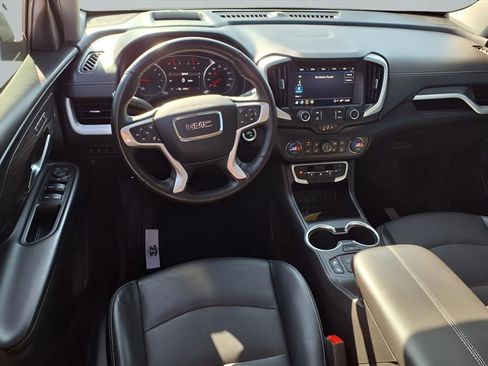 Used 2023 GMC Terrain SLT w/ Tech Package image 10