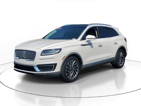 Used 2019 Lincoln Nautilus Reserve FWD image 3