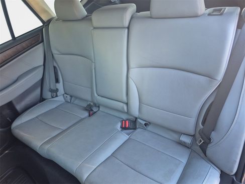 Used 2019 Subaru Outback 2.5i Limited w/ Popular Package #2 image 20