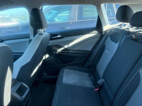 Used 2022 Volkswagen Taos S FWD image 10
