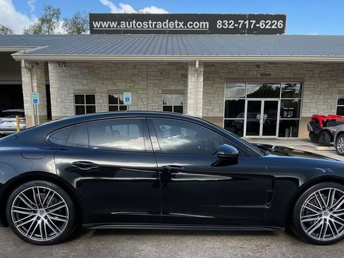 Used 2018 Porsche Panamera image 6