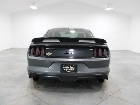 Used 2017 Ford Mustang GT Premium w/ Equipment Group 401A RWD image 8