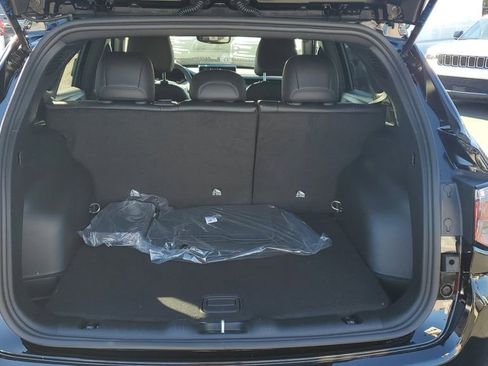 New 2026 Jeep Compass Latitude image 10