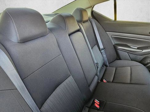 Used 2024 Nissan Altima 2.5 SV image 21