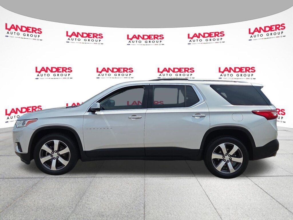 Used 2018 Chevrolet Traverse LT FWD image 6