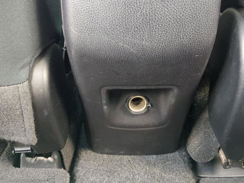 Used 2016 Toyota RAV4 LE image 23