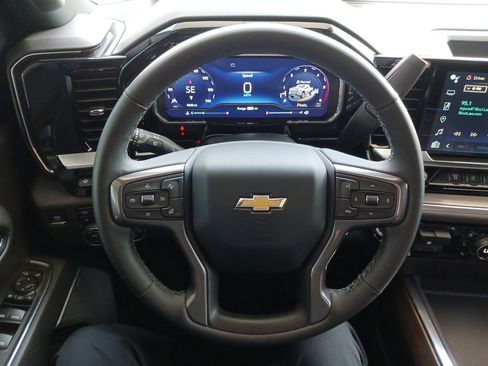 Used 2024 Chevrolet Silverado 2500 High Country w/ High Country Premium Package AWD/4WD image 17