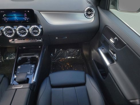 Certified 2023 Mercedes-Benz GLA 250 image 19