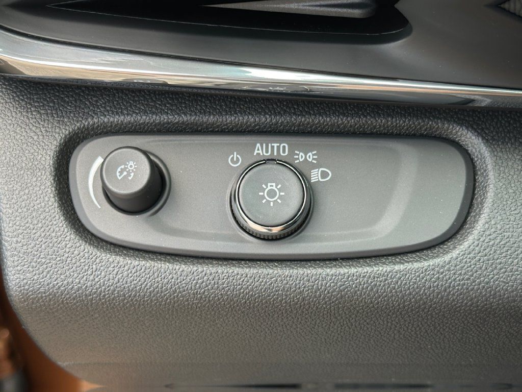 New 2026 Buick Envista Preferred w/ Convenience I Package FWD image 31
