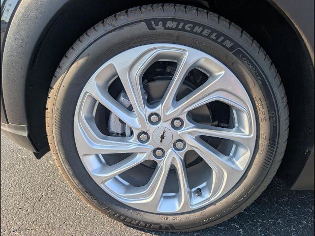 New 2027 Chevrolet Bolt LT w/ Comfort Package FWD image 21
