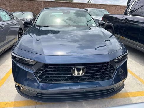 New 2026 Honda Accord SE image 2