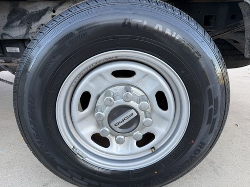 Used 2020 Ford F250 XL w/ Power Equipment Group image 40