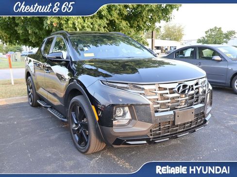 Used 2023 Hyundai Santa Cruz Night AWD/4WD image 2