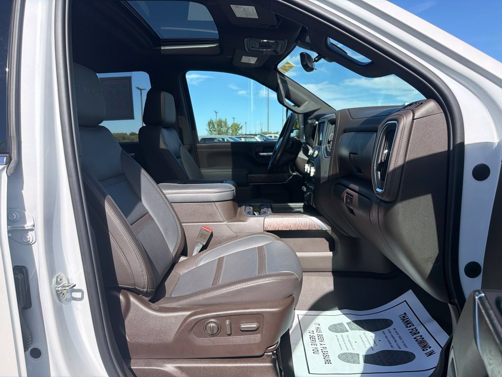 Used 2020 GMC Sierra 3500 Denali w/ Denali Ultimate Package AWD/4WD image 11