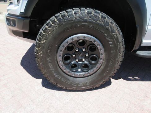 Used 2025 Ford F150 Raptor AWD/4WD image 79